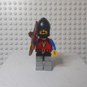 Lego Dragon Knight 1 Minifigure with Quiver and Bow - Castle